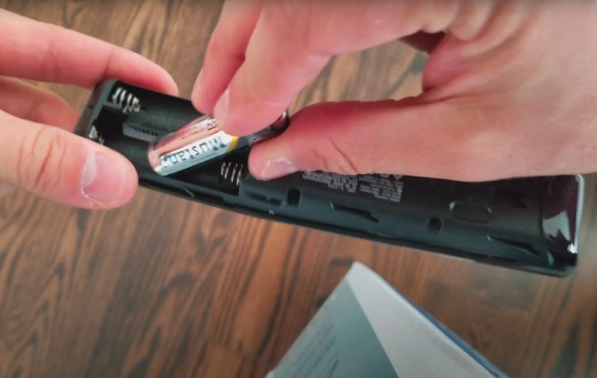 Remove batteries from Samsung remote control